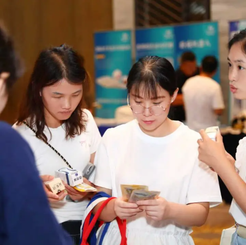 1751270175427692.png image.png